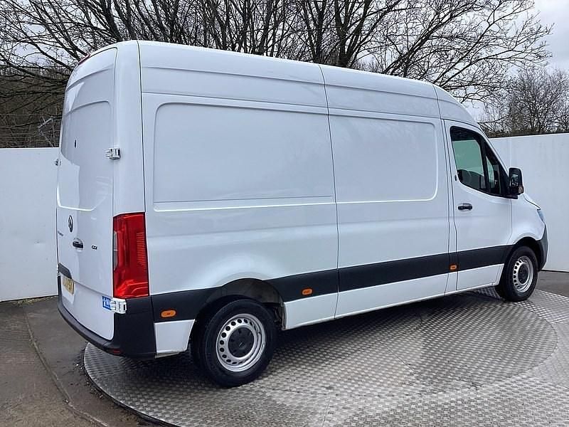 Used Mercedes Sprinter Premium 150 HP (110 kW) 2022 White Van
