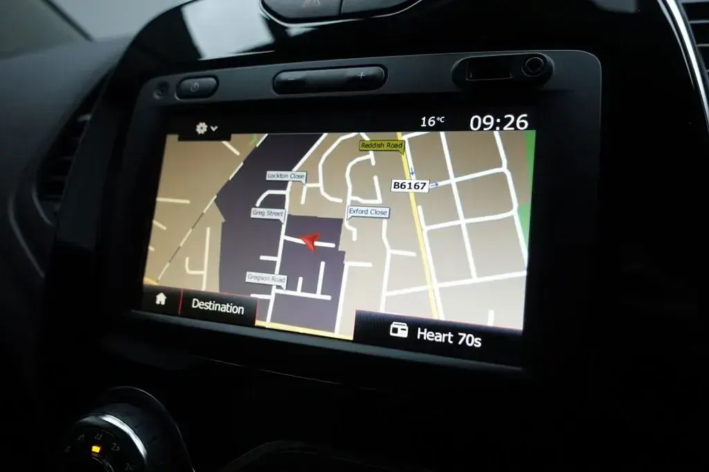 Used Renault Captur Iconic 90 HP (66 kW) 2019 Orange SUV