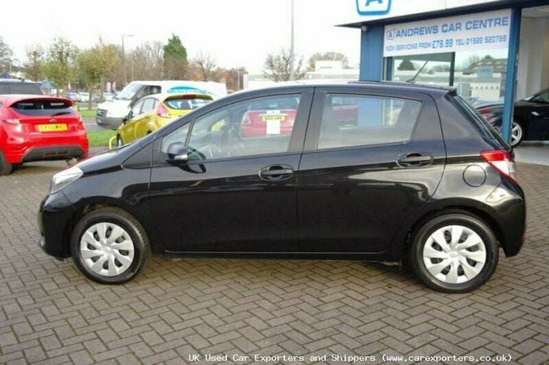 Used Toyota Yaris T2 69 HP (50 kW) 2012 Hatchback