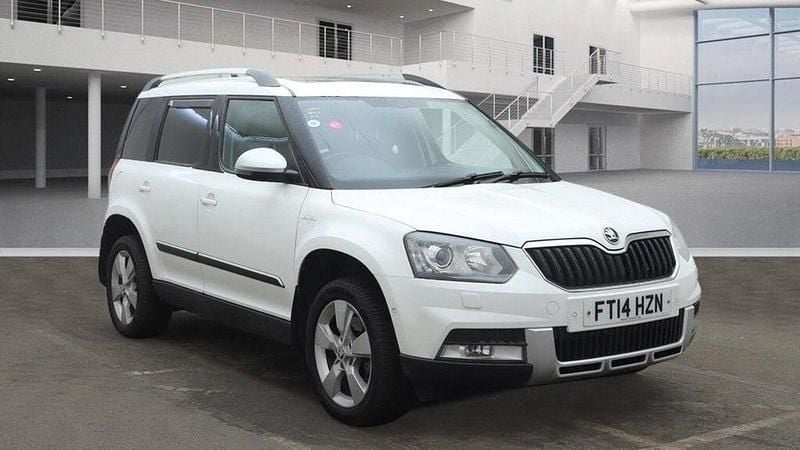 Used Skoda Yeti LAURIN & KLEMENT 170 HP (125 kW) 2014 White SUV