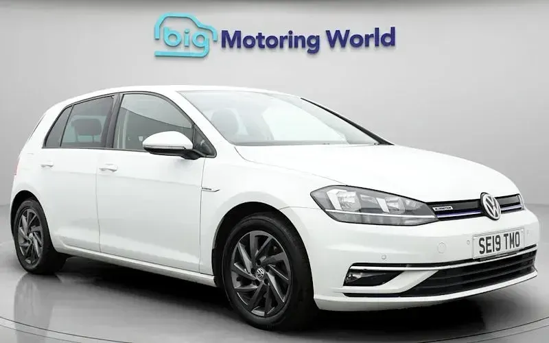 Used VW Golf VII Match 131 HP (96 kW) 2019 Hatchback