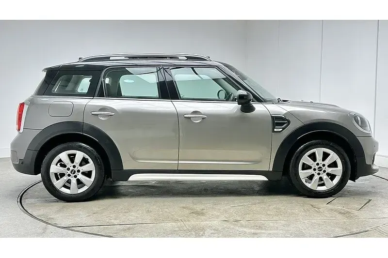 Used Mini Cooper Countryman 2017 Melting silver SUV