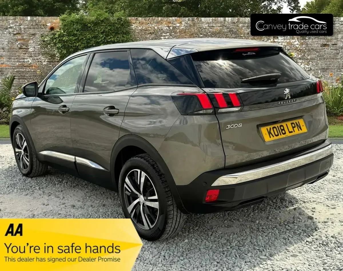Used Peugeot 3008 Allure 130 HP (95 kW) 2018 Grey SUV