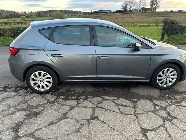 Used Seat Leon SE 110 HP (80 kW) 2016 Grey Hatchback