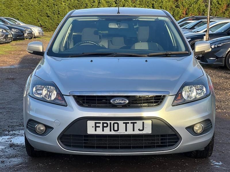 Used Ford Focus Zetec 2010 Silver Hatchback