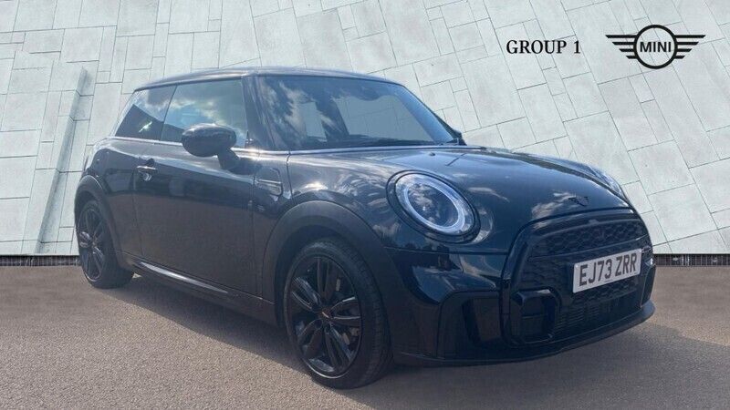 Midnight black ii Used 2023 Mini Cooper Premium Hatchback | £23,550 (A bit pricey) - Image 1/4