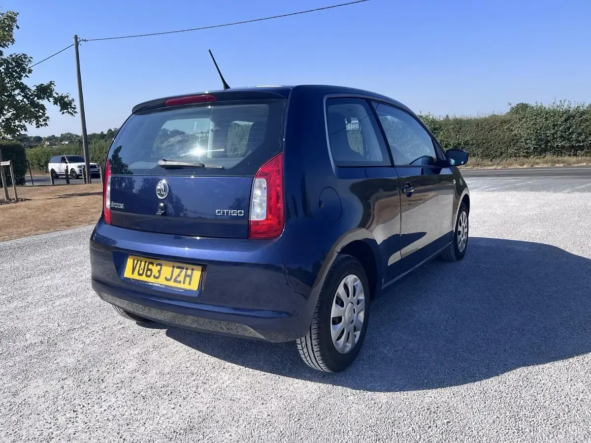 Used Skoda Citigo SE 60 HP (44 kW) 2013 Blue Hatchback