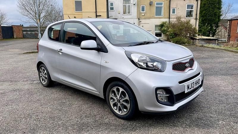 Used Kia Picanto City 68 HP (50 kW) 2013 Silver Hatchback