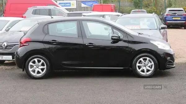 Used Peugeot 208 2022 Black Hatchback