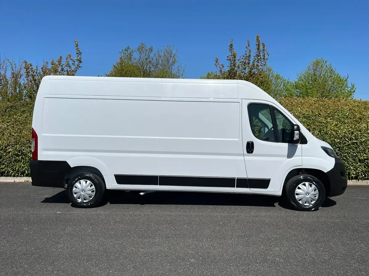 Used Peugeot Boxer 2022 White Van