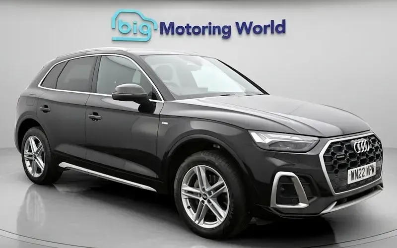 Używany Audi Q5 S-Line 204 KM (150 kW) 2024 SUV