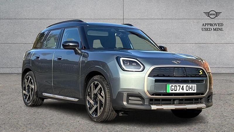Green Used 2025 Mini Countryman SUV | £34,995 (Good price) - Image 1/3