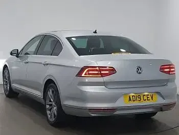 Usado VW Passat GT 2019 Prateado Sedan