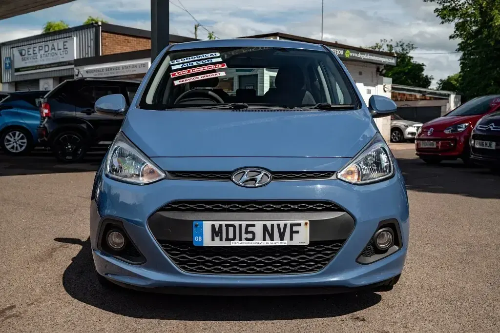 Used Hyundai i10 SE 87 HP (63 kW) 2015 Blue Hatchback