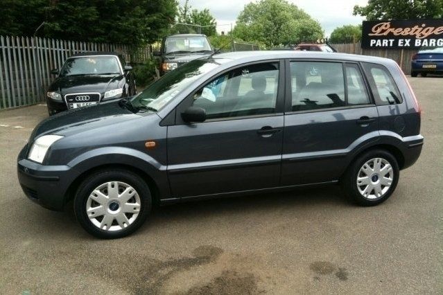 Used 2003 Ford Fusion Estate | £1,695 (Fair price) - Image 1/4