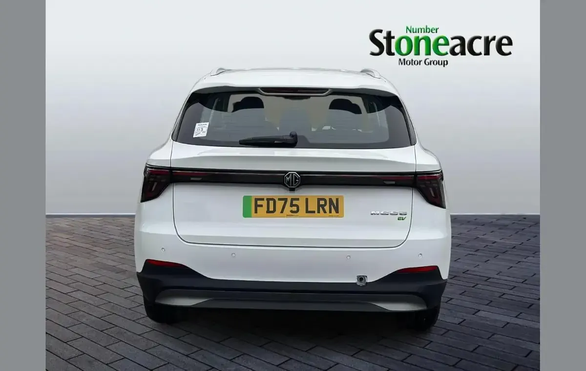 New MG MG5 EV SE 125 kW (170 HP) 2025 White Estate