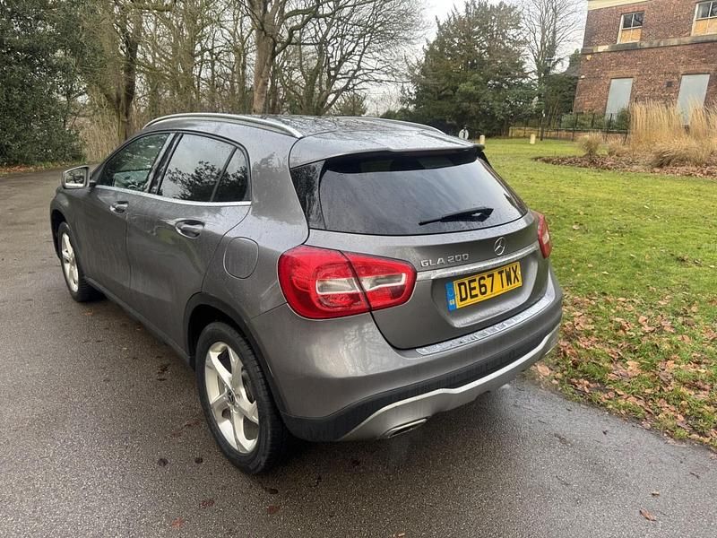 Used Mercedes GLA200 156 HP (114 kW) 2017 Grey SUV