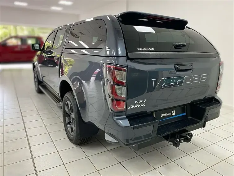 Used Isuzu D-Max 2025 Grey Pickup