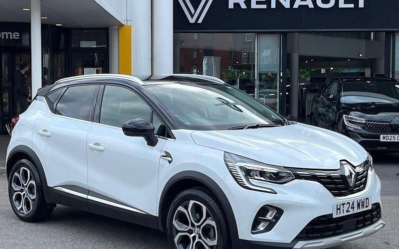 Used 2022 Renault Captur Techno SUV | £16,987 (A bit pricey) - Image 1/4