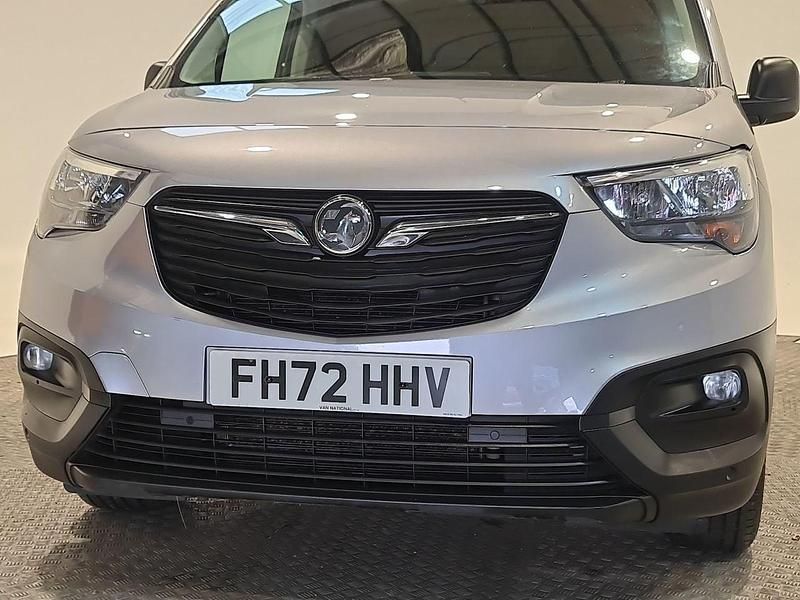 Used Vauxhall Combo 100 HP (73 kW) 2023 Grey Van