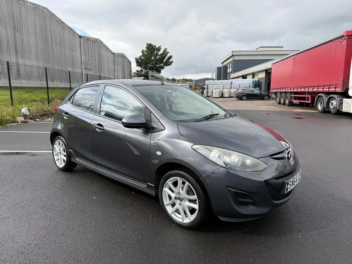 Used Mazda 2 82 HP (60 kW) 2014 Grey Hatchback