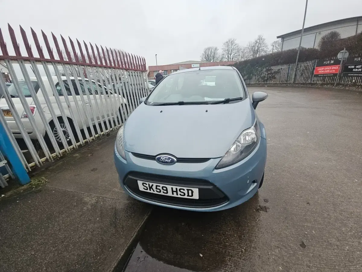 Gebraucht Ford Fiesta Style 82 PS (60 kW) 2009 Blau Kleinwagen