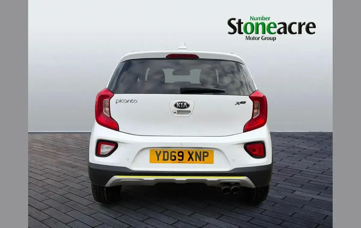 Used Kia Picanto X-Line 83 HP (61 kW) 2019 White Hatchback