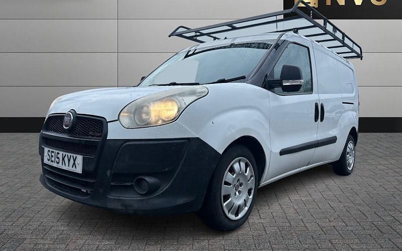 Used Fiat Doblò 105 HP (77 kW) 2014 White MPV