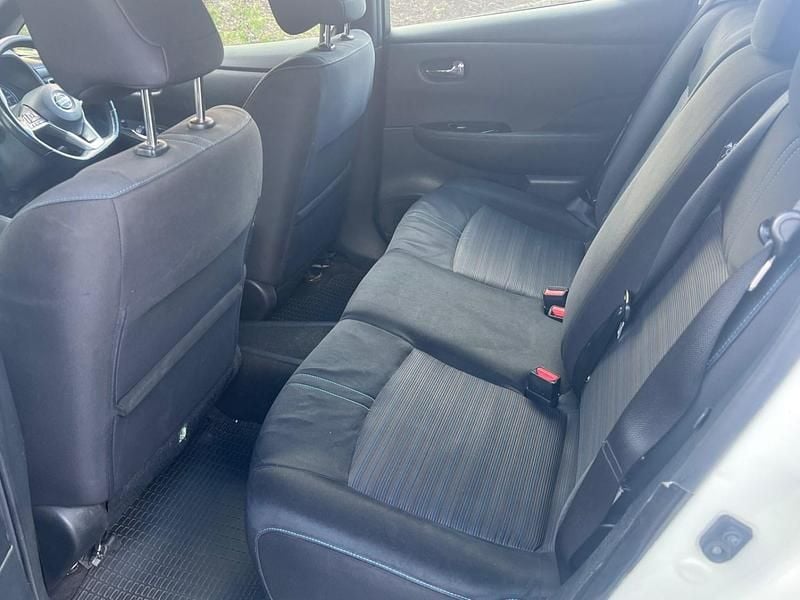 Used Nissan Leaf Acenta 110 kW (150 HP) 2018 White Hatchback