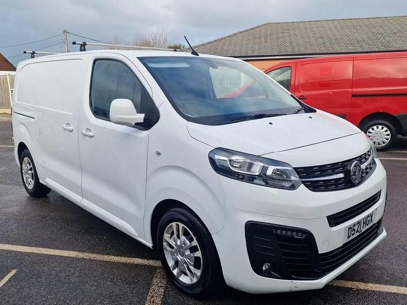 Used Vauxhall Vivaro Sportive 120 HP (88 kW) 2021 White MPV