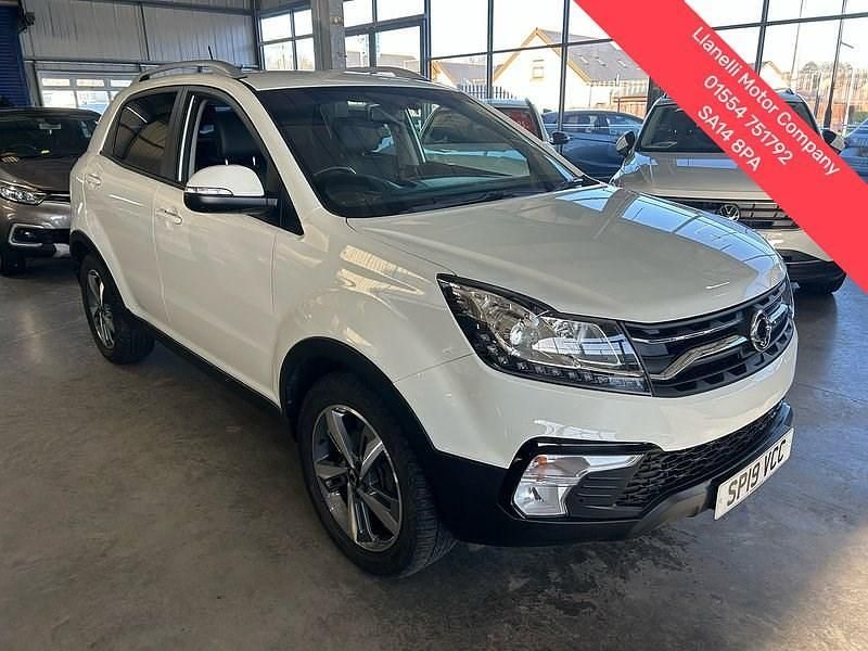 White Used 2019 Ssangyong (KGM) Korando Estate | £10,495 (Fair price) - Image 1/4