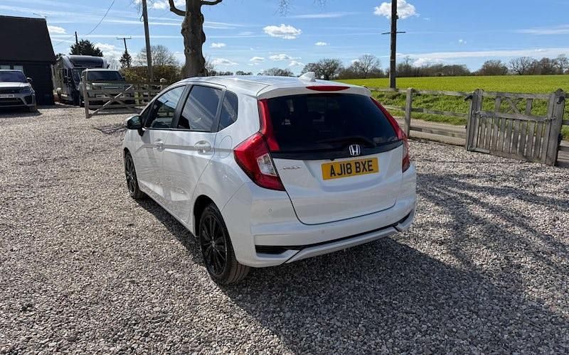 Begagnad Honda Jazz EX 102 HK (75 kW) 2020 Halvkombi
