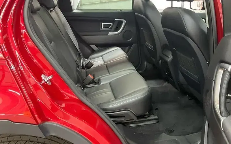 Used Land Rover Discovery Sport HSE 179 HP (131 kW) 2019 Red SUV