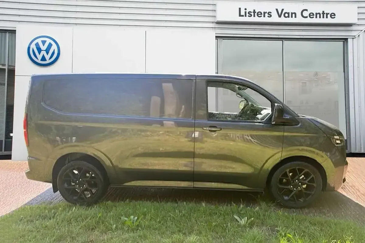 Begagnad VW Transporter Pro 2025 Grå Van