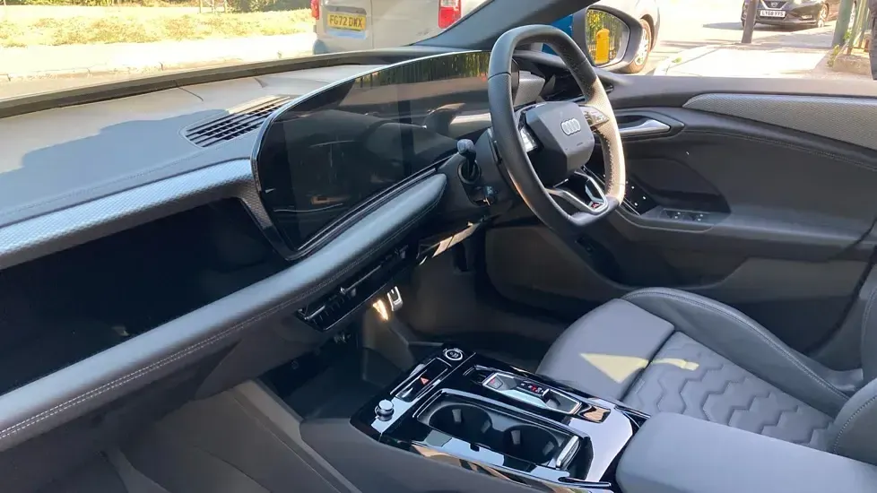 New Audi A6 e-tron S-Line 269 kW (367 HP) 2025 Blue Estate