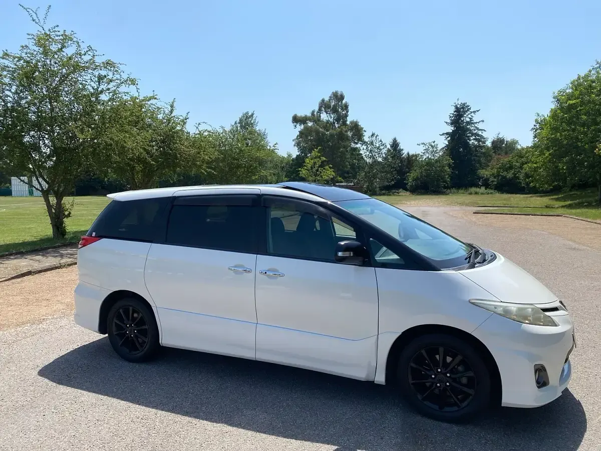 Used Toyota Estima Edition 2010 White MPV
