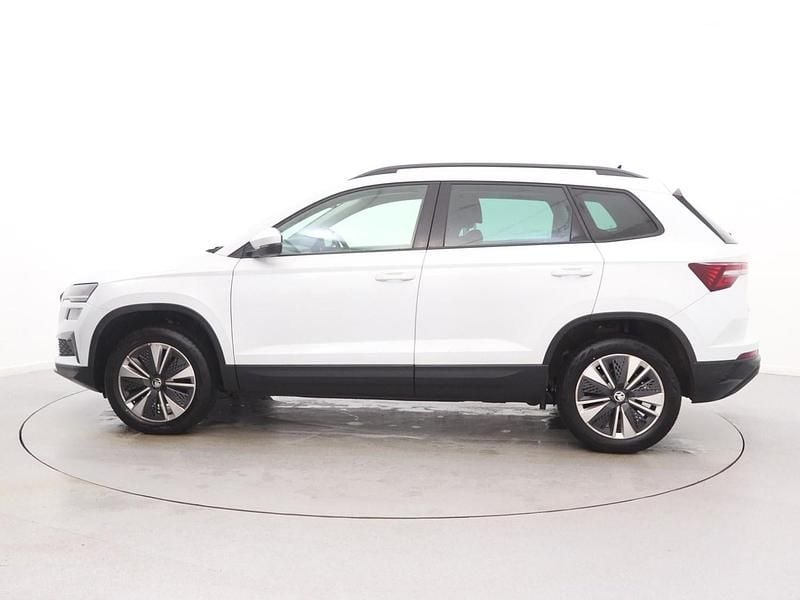 Used Skoda Karoq SE Drive 2023 White SUV