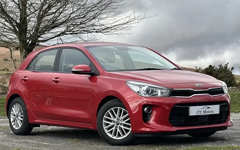 Usado Kia Rio 99 HP (72 kW) 2019 Citadino