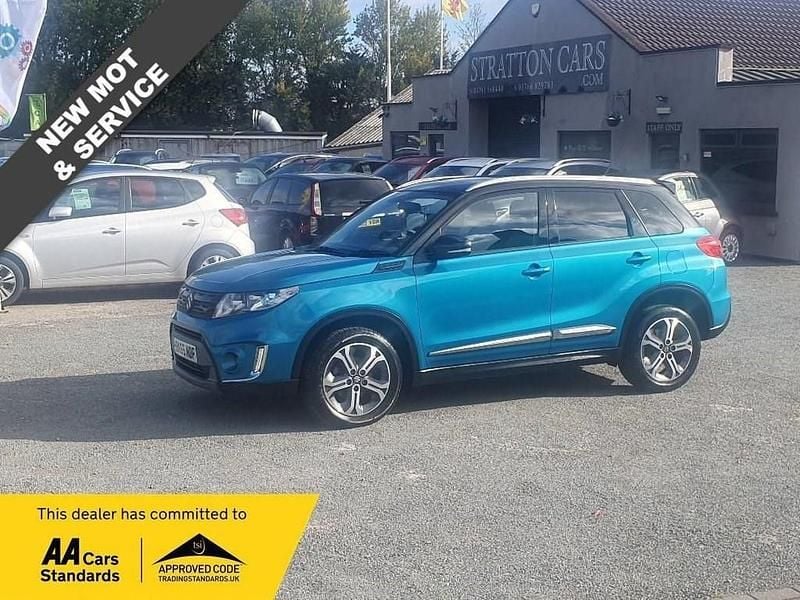 Turquoise/black Used 2015 Suzuki Vitara SZ5 SUV | £10,995 (Fair price) - Image 1/4