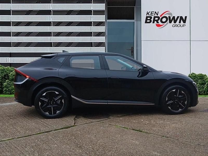 New Kia EV6 Air 2025 Black SUV
