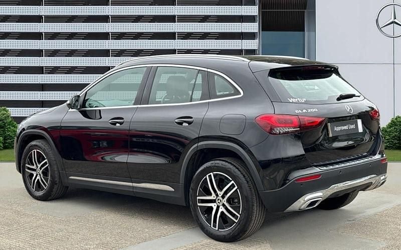 Used Mercedes GLA200 Executive 163 HP (119 kW) 2022 SUV