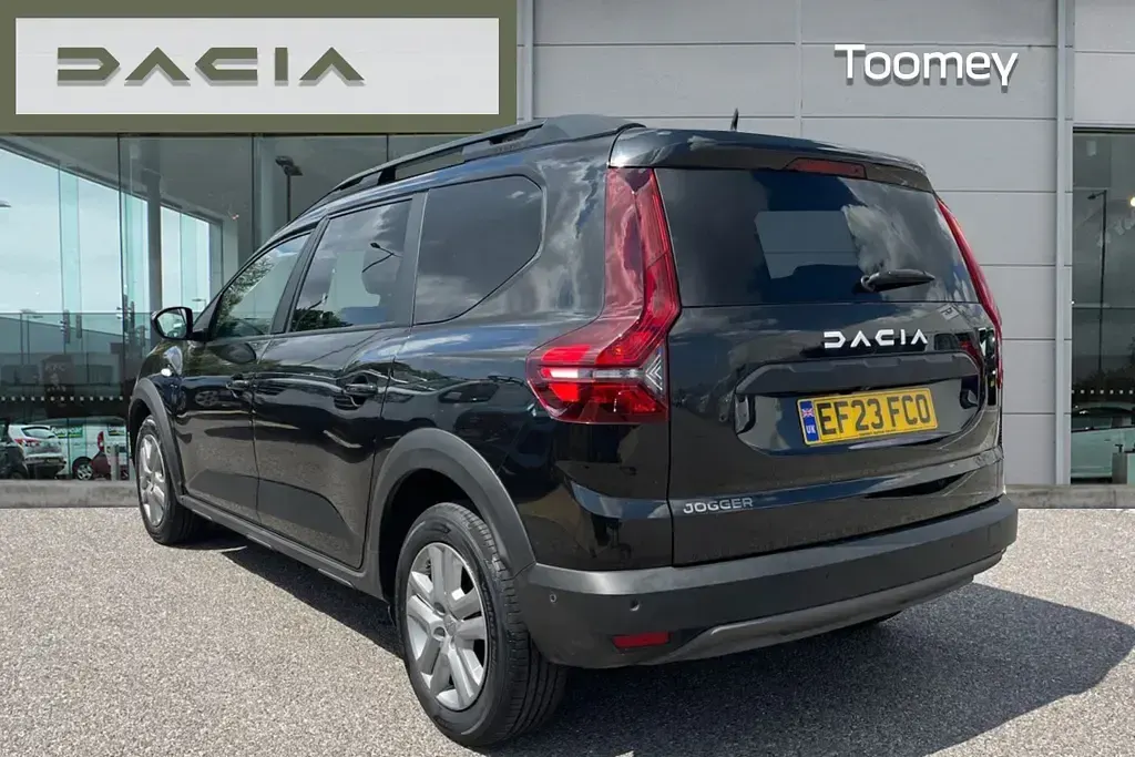 Used Dacia Jogger Expression 108 HP (79 kW) 2023 Black MPV