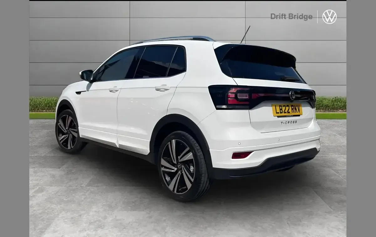 Used VW T-Cross R-line 110 HP (80 kW) 2022 White SUV