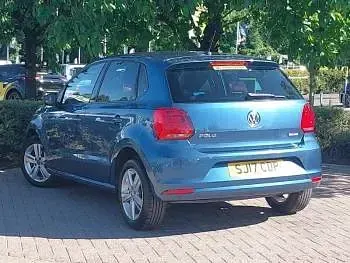 Used VW Polo Edition 60 HP (44 kW) 2017 Blue Hatchback