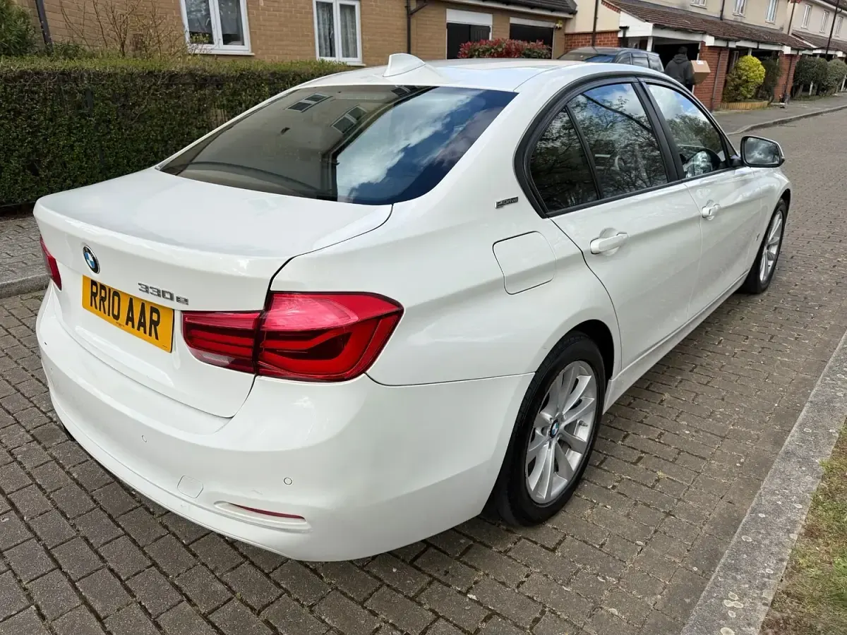 Used BMW 330e 2017 White Sedan