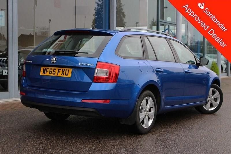 Used Skoda Octavia SE L 150 HP (110 kW) 2015 Blue Estate