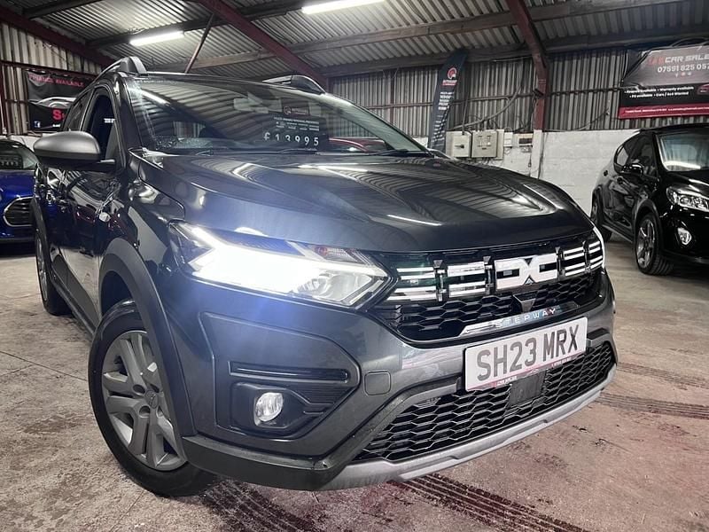 Grey Used 2023 Dacia Sandero Expression Hatchback | £11,995 (Good price) - Image 1/4