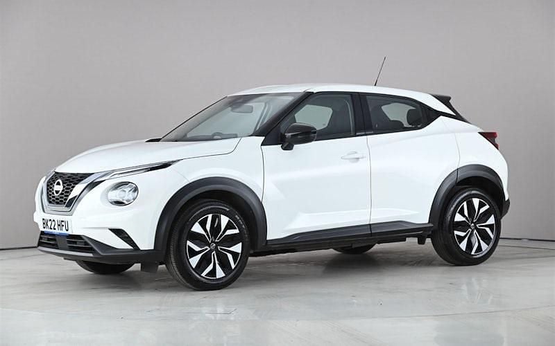 Used Nissan Juke Acenta 114 HP (83 kW) 2022 White SUV