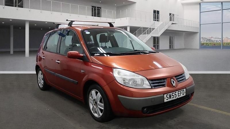 Used Renault Mégane Dynamique 2005 Red MPV