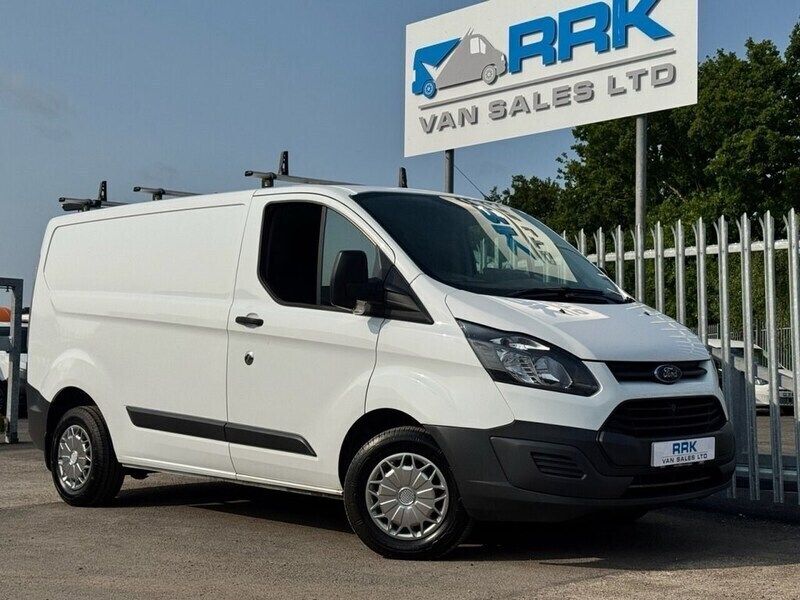 White Used 2017 Ford Transit Custom Van | £7,990 (Fair price) - Image 1/4